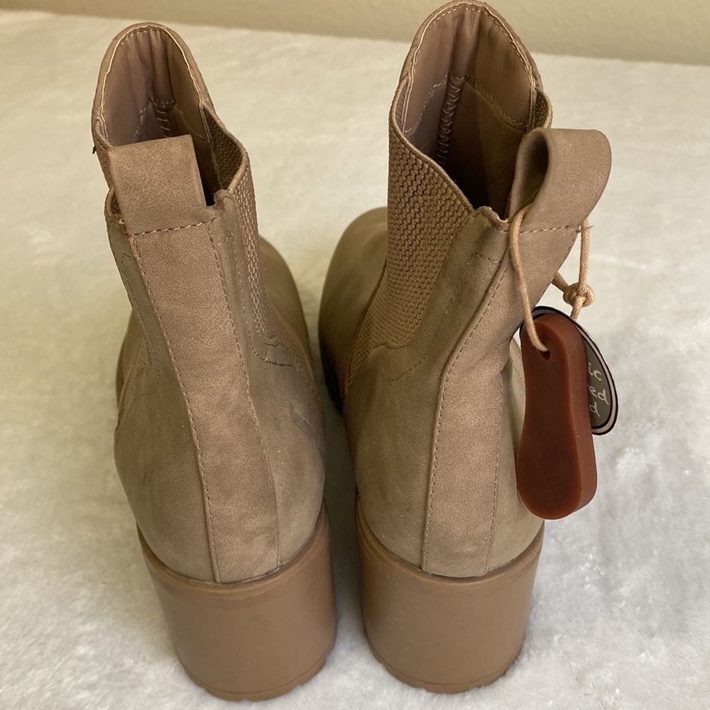 Mia Alejandro Boots Size 10 - Picture 7 of 16